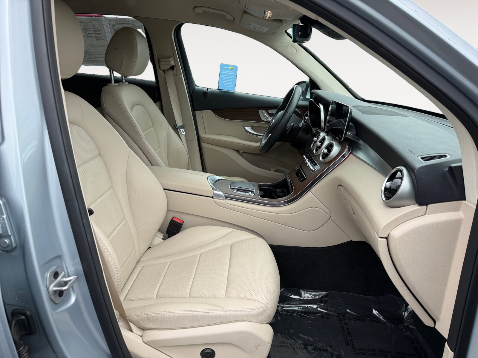 Used 2022 Cirrus Silver Metallic Mercedes-Benz GLC 300 image 19
