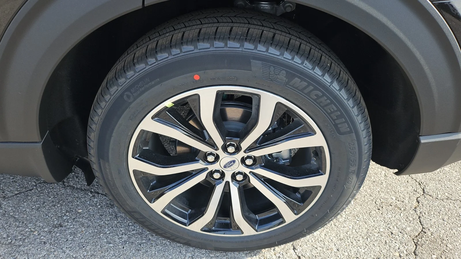 New 2026 Agate Black Metallic Ford ST-Line image 5