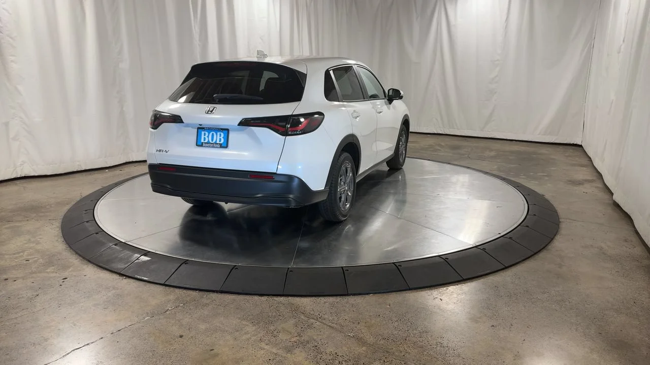New 2027 Platinum White Pearl Honda LX image 12
