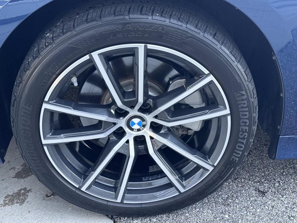 Used 2022 Blue Metallic BMW 330i xDrive image 10
