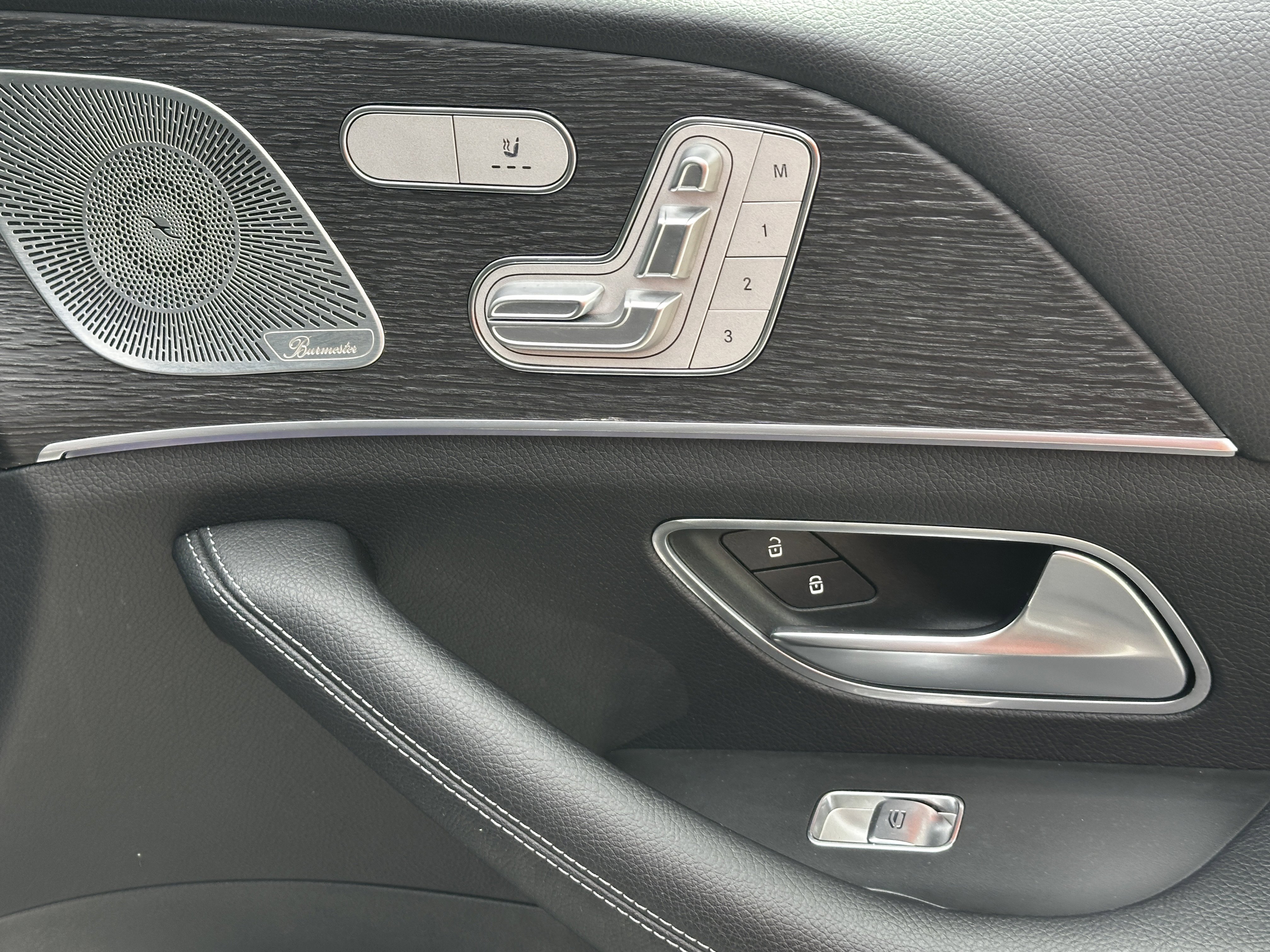 Certified Used 2022 Black Mercedes-Benz GLE 350 image 17