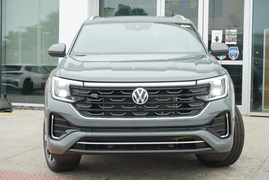 New 2026 Gray Volkswagen 2.0T SEL Premium R-Line image 5