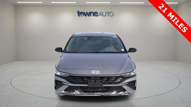 2025 Hyundai Elantra SEL - Photo 9