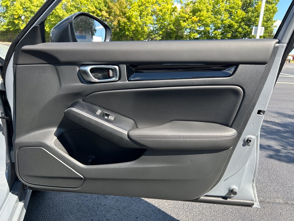 New 2026 Urban Gray Pearl Honda Sport Touring image 25