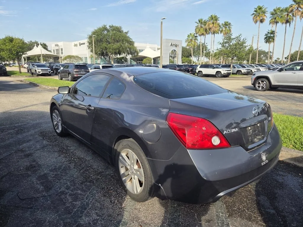 Used 2010 Dark Slate Metallic Nissan 2.5 S image 4