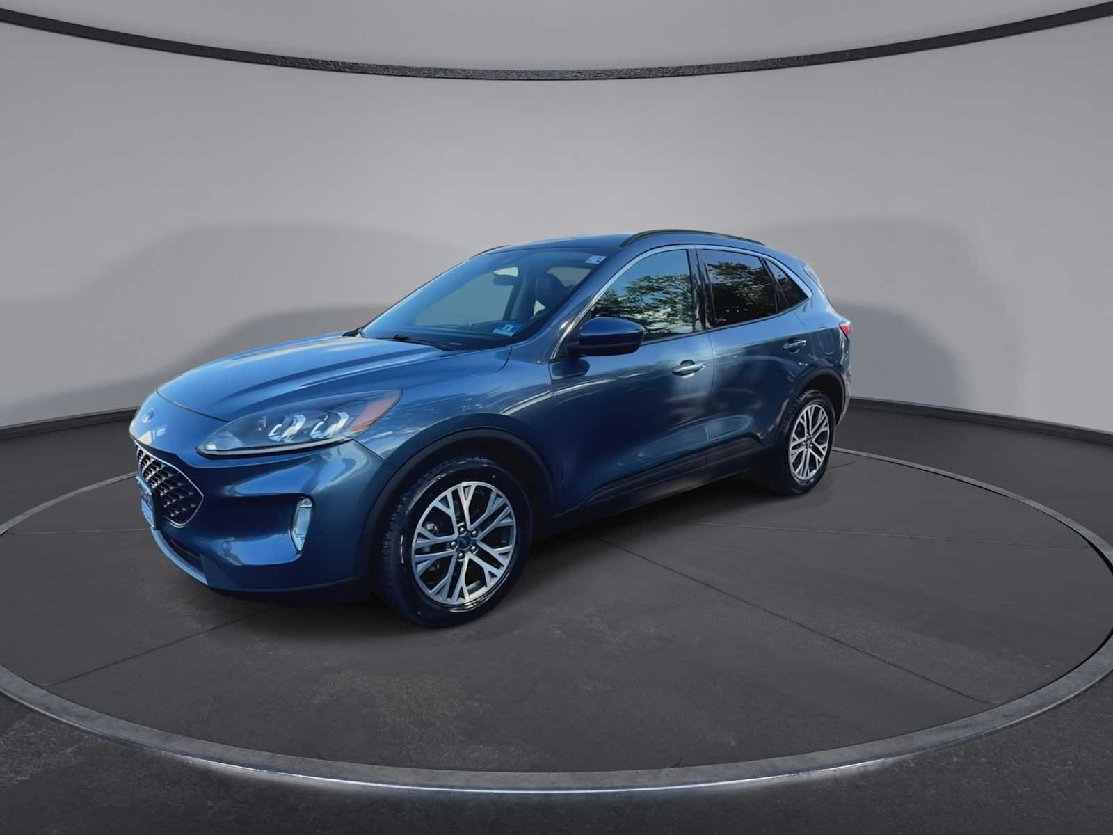 Used 2020 Blue Metallic Ford SEL image 4