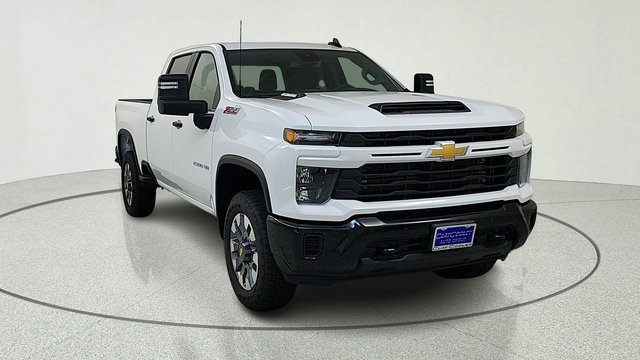 New 2026 Chevrolet Silverado 2500 HD Custom Rear Wheel Drive Crew Cab