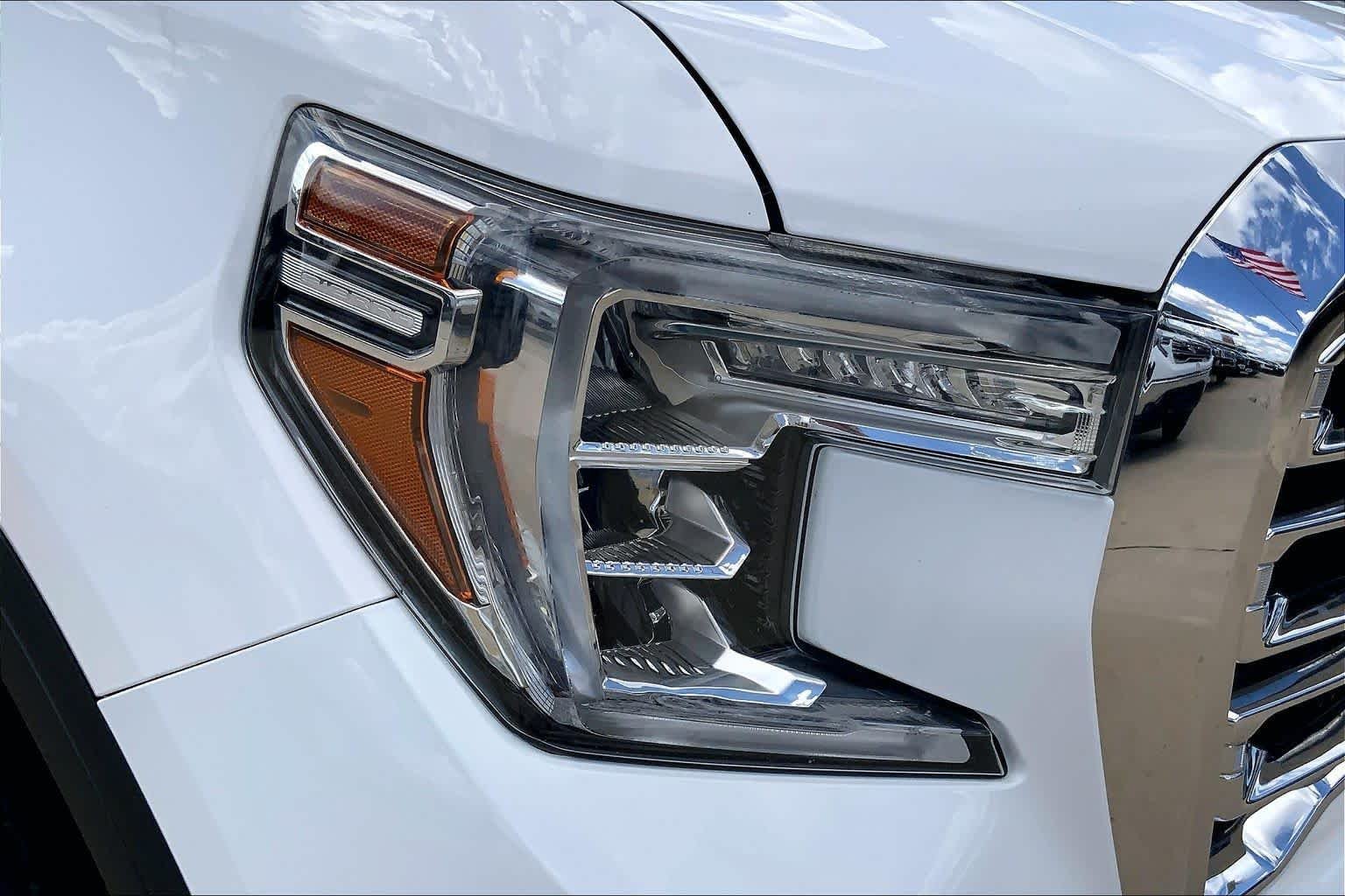 Used 2019 SUMMIT WHITE GMC SLT image 27