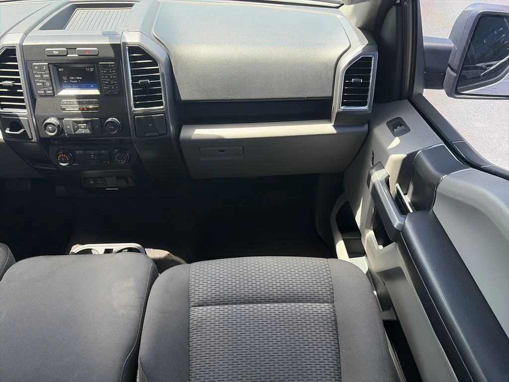 Used 2015 White Ford XLT image 17