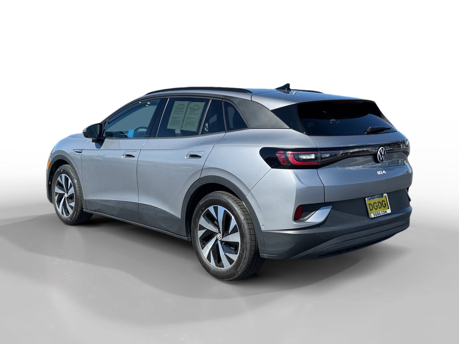 Certified Used 2023 Silver Mist Metallic Volkswagen Pro image 3