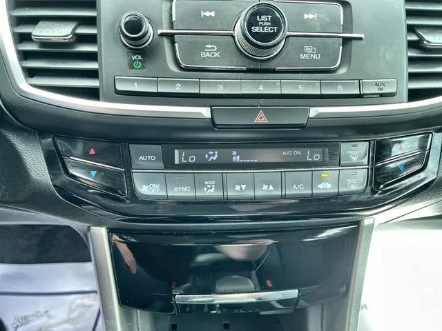 Used 2016 Silver Honda LX image 18