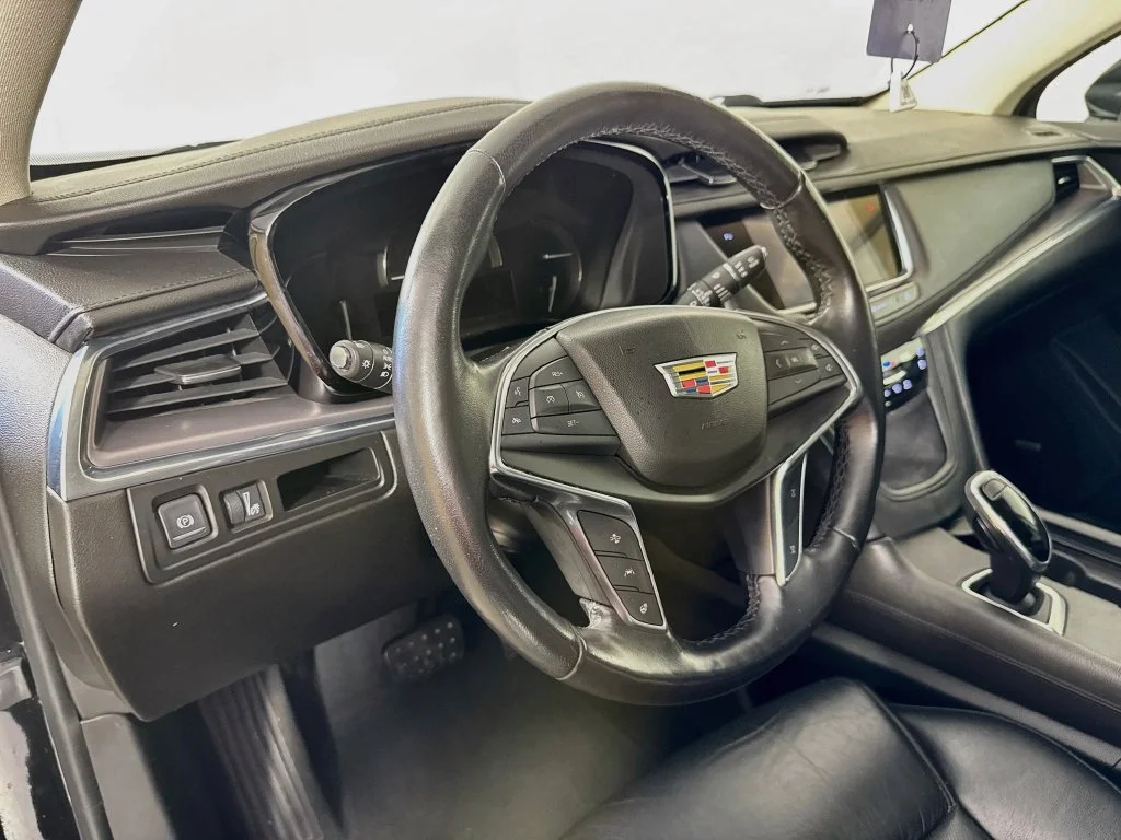 Used 2019 Black Cadillac Premium Luxury image 9