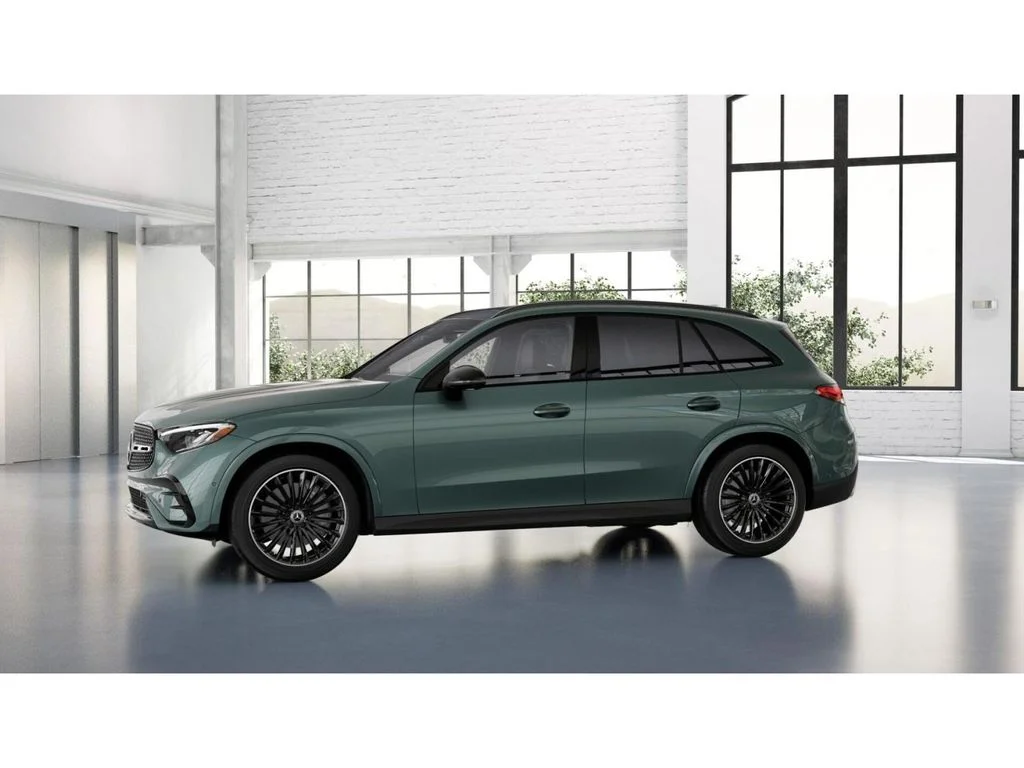 New 2027 Silver Mercedes-Benz GLC 300 image 36