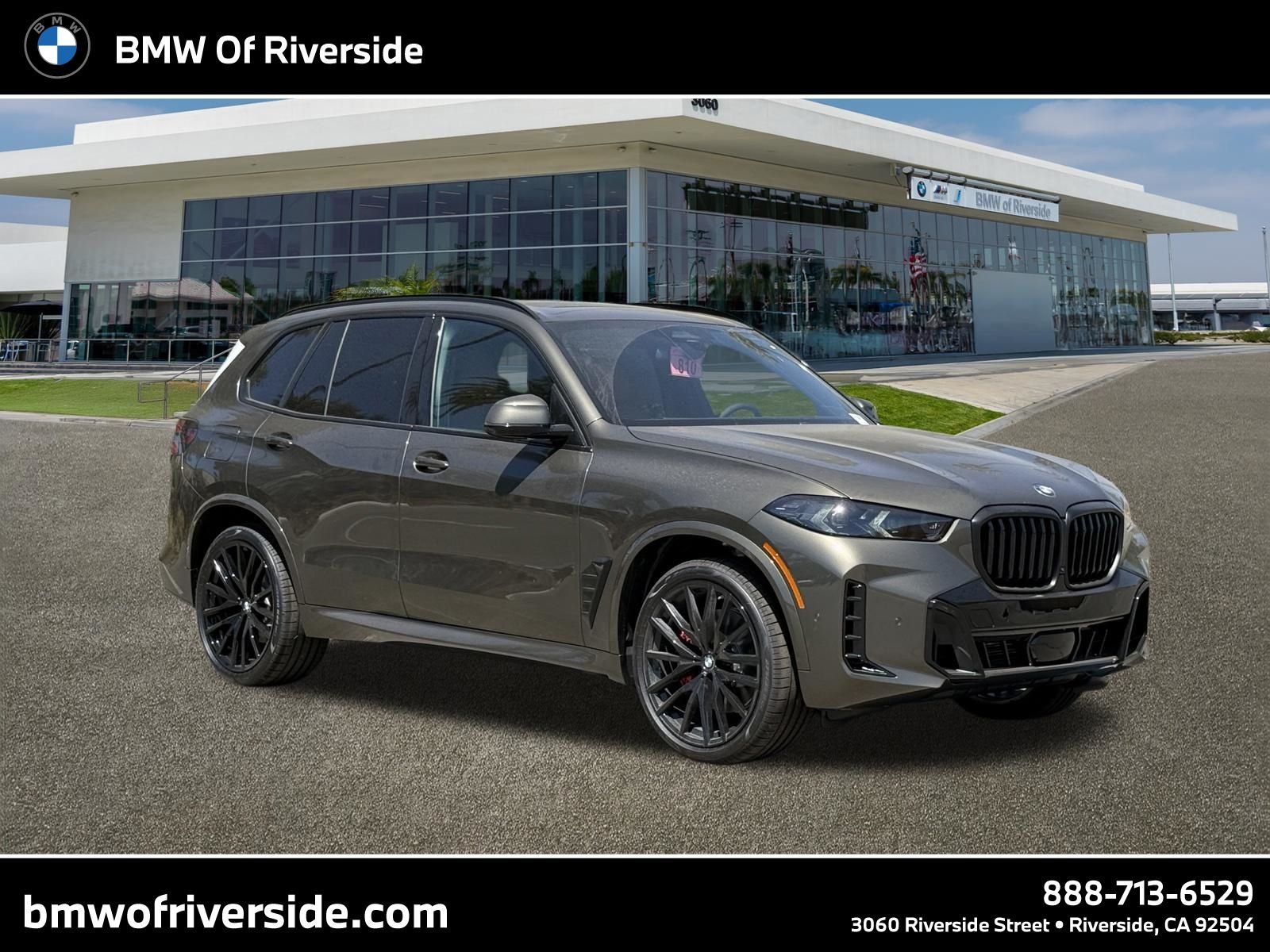 New 2026 Manhattan Green Metallic BMW sDrive40i image 1