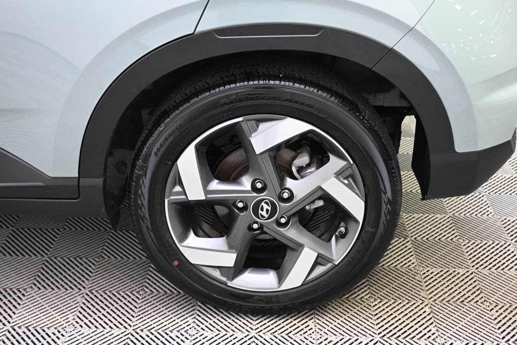 Certified Used 2025 Green Hyundai Limited image 20