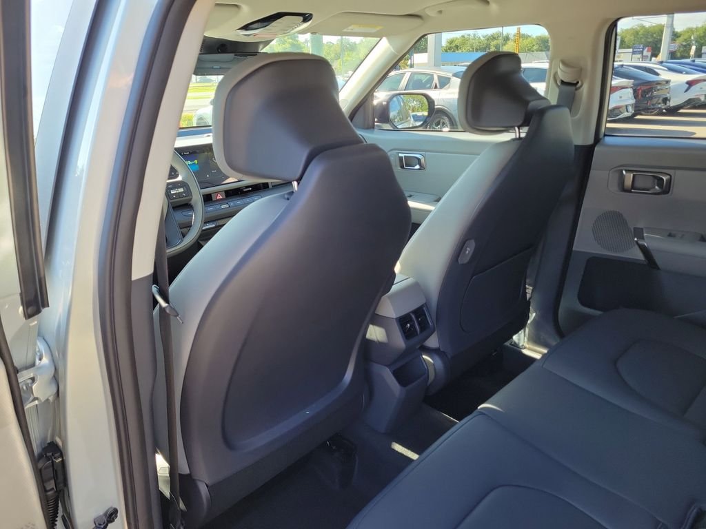 New 2027 Silver Kia EX image 17