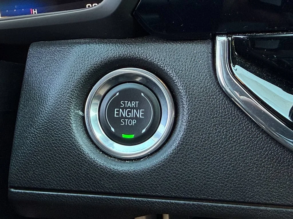 Used 2025 Black Chevrolet Trail Boss image 17