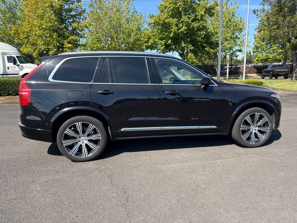 Used 2024 Onyx Black Metallic Volvo Ultimate image 7