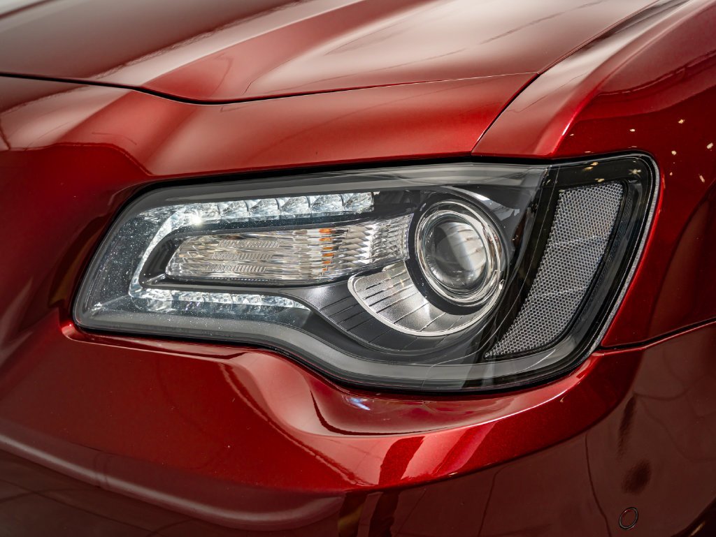 Used 2023 Velvet Red Pearlcoat Chrysler C image 15