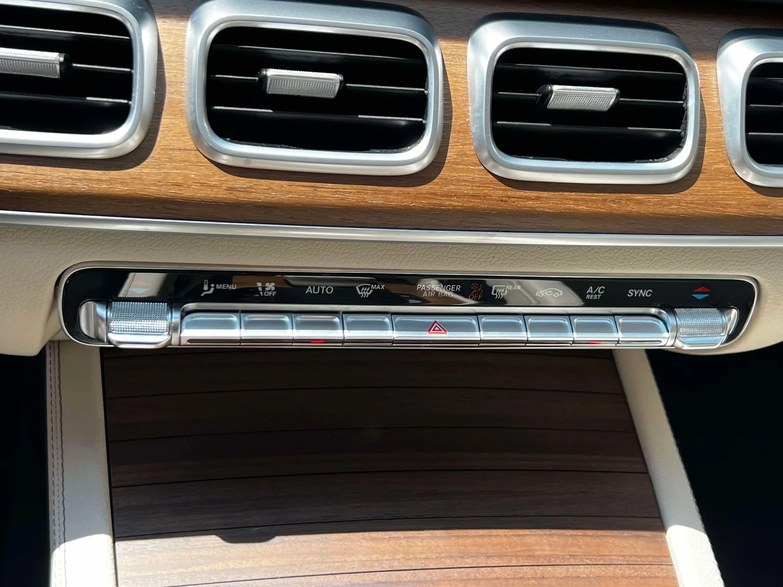 Certified Used 2023  Mercedes-Benz GLS 450 image 34