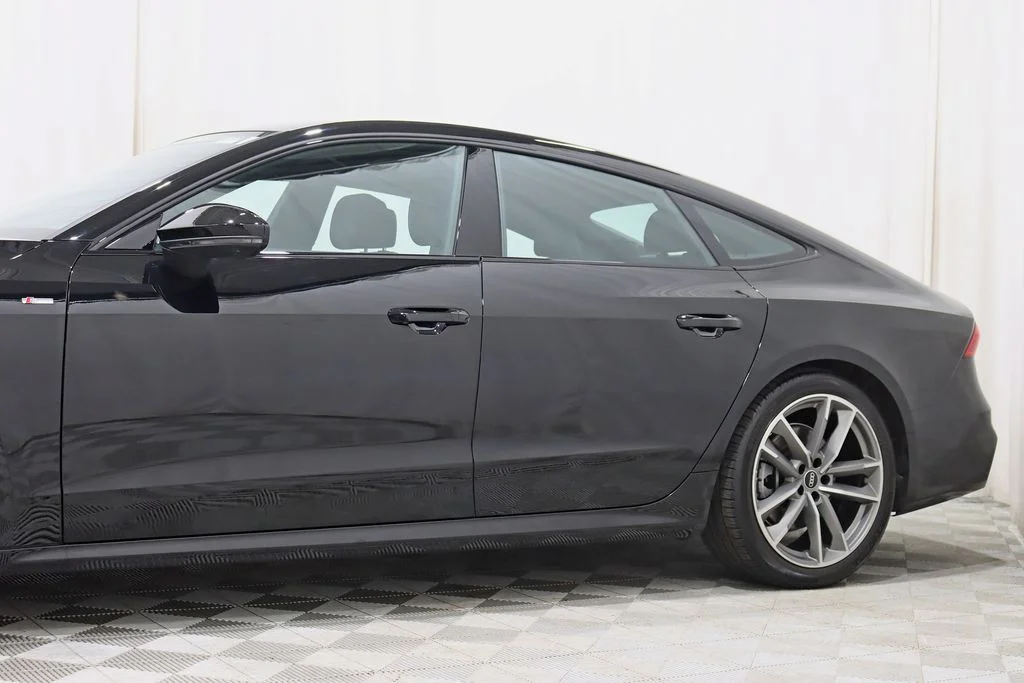Used 2022 Black Audi 55 Prestige image 4