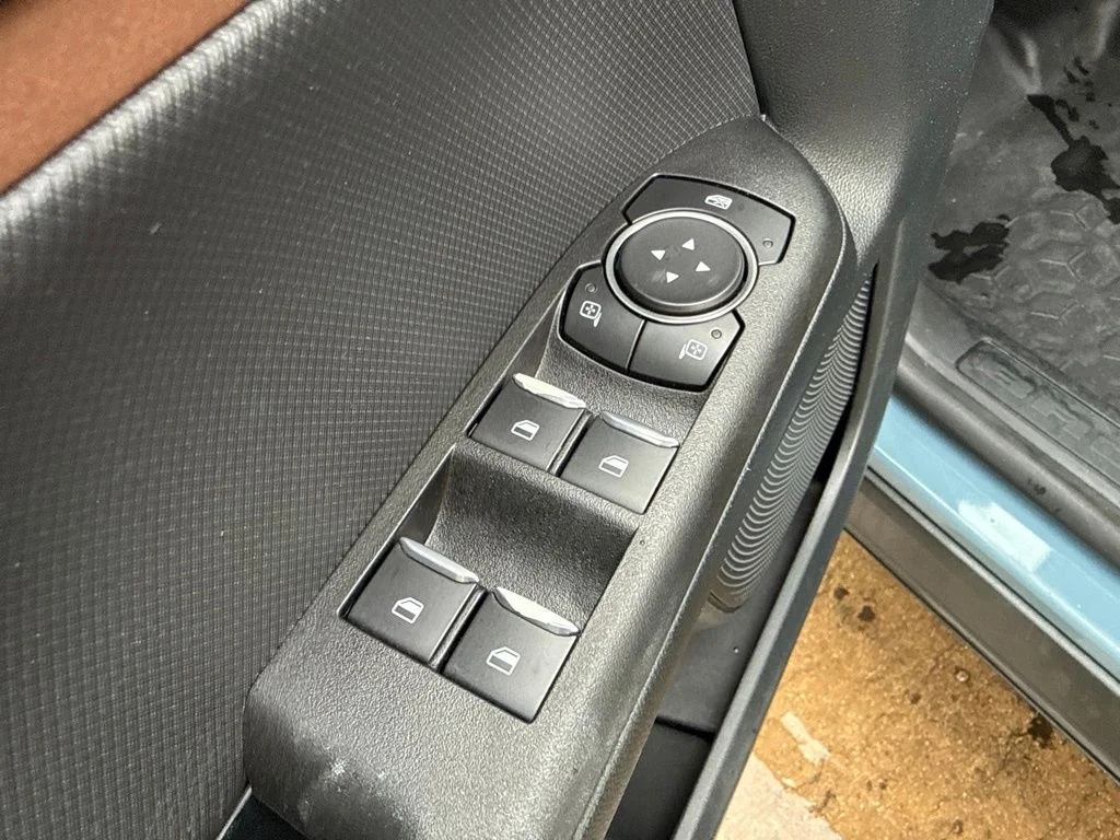 Used 2021 Blue Ford Badlands image 11