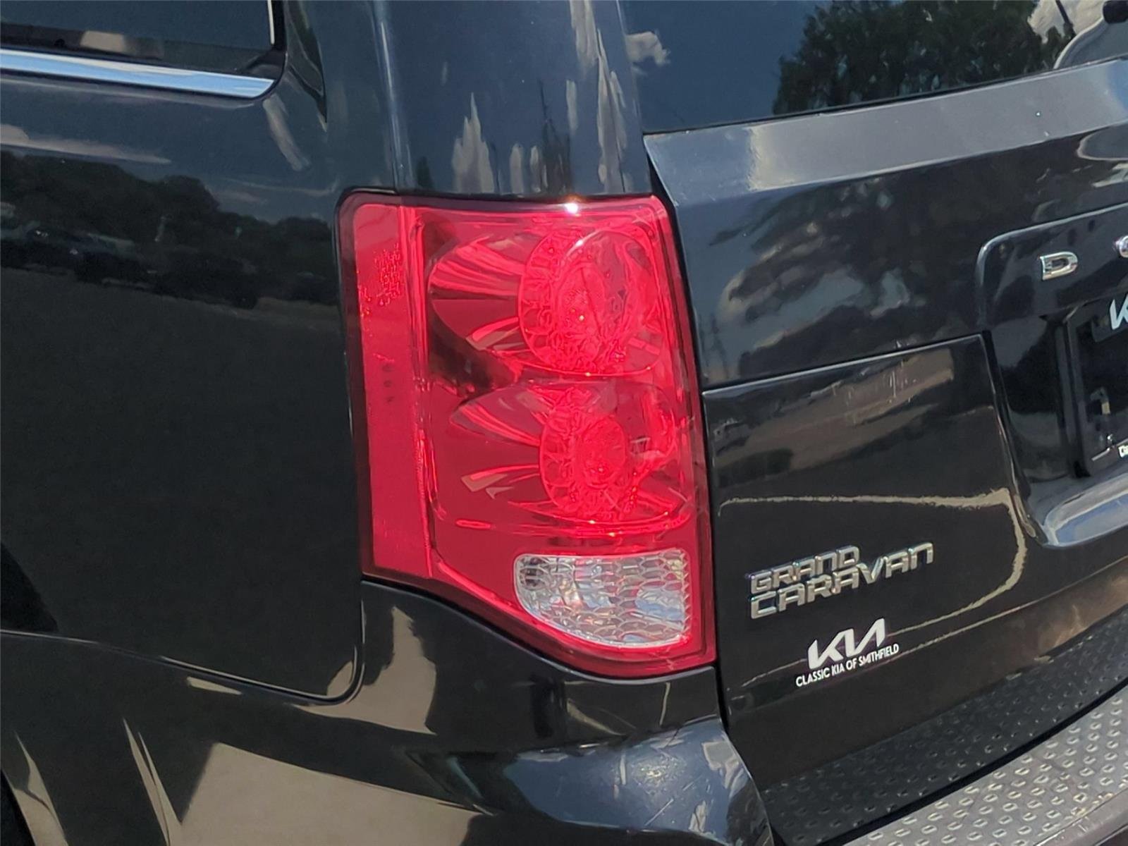 Used 2018 Black Onyx Crystal Pearlcoat Dodge SXT image 27