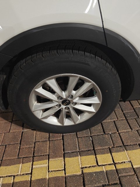 Used 2019 White Kia LX image 14