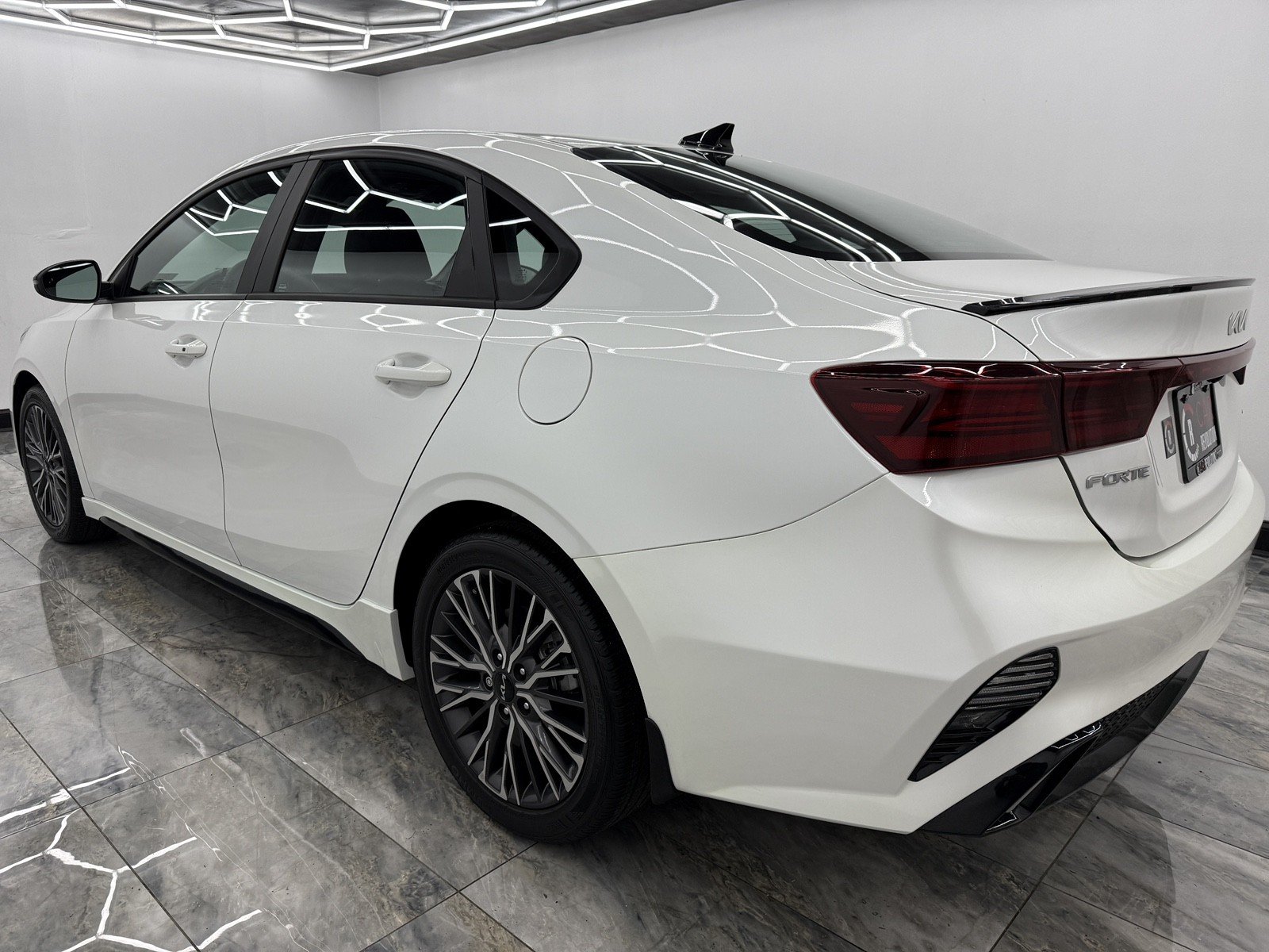 2022 Kia Forte GT-Line photo 4