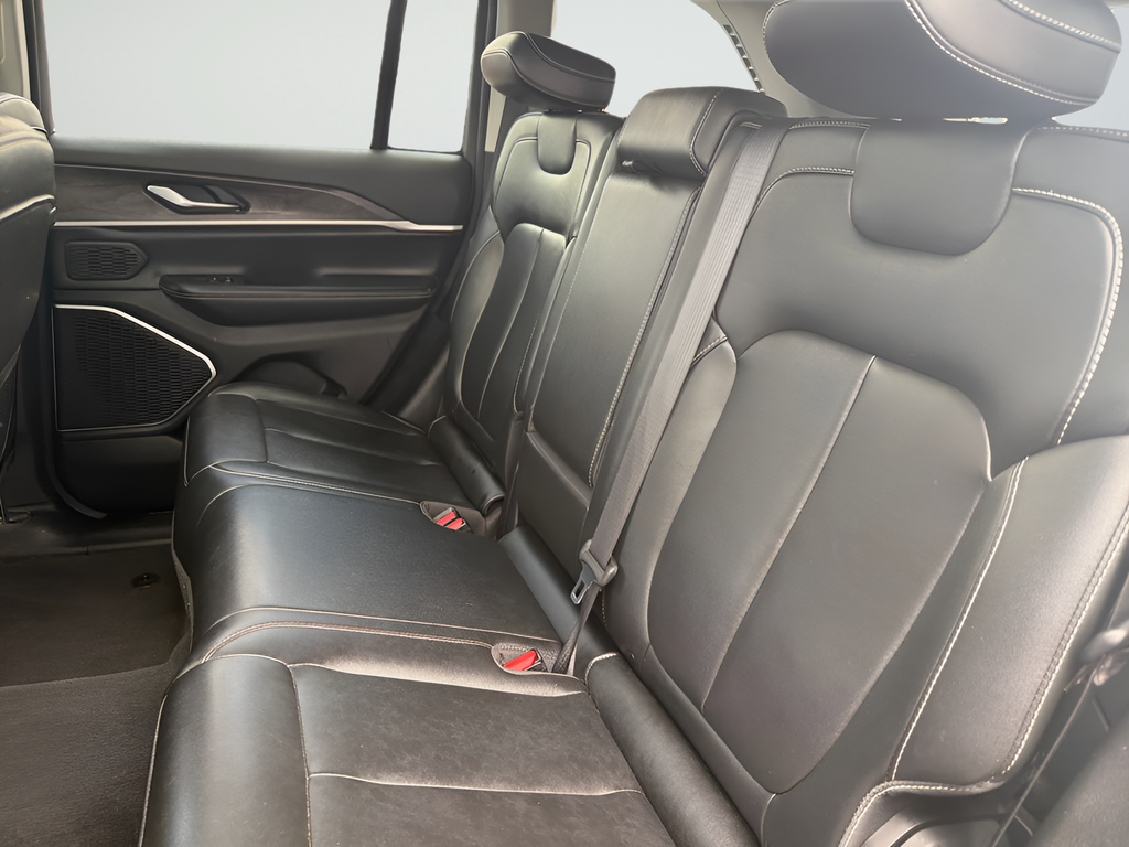 Used 2024 Black Jeep 4xe image 33