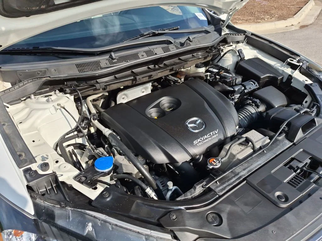 Used 2016 White Mazda Sport image 16