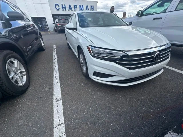 Certified Used 2019 Pure White Volkswagen 1.4T S image 12