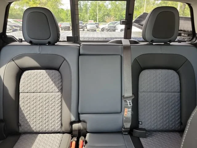 2021 Chevrolet Colorado Z71 - Photo 17