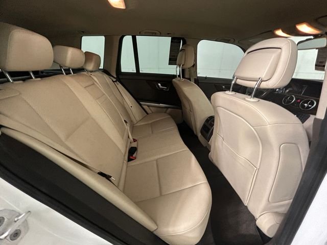 Used 2015 Black Mercedes-Benz GLK 350 image 17