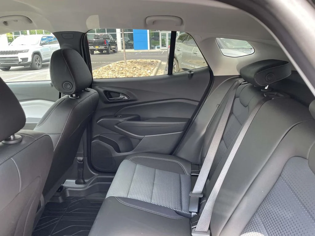 New 2026 Mosaic Black Metallic Chevrolet LT image 15