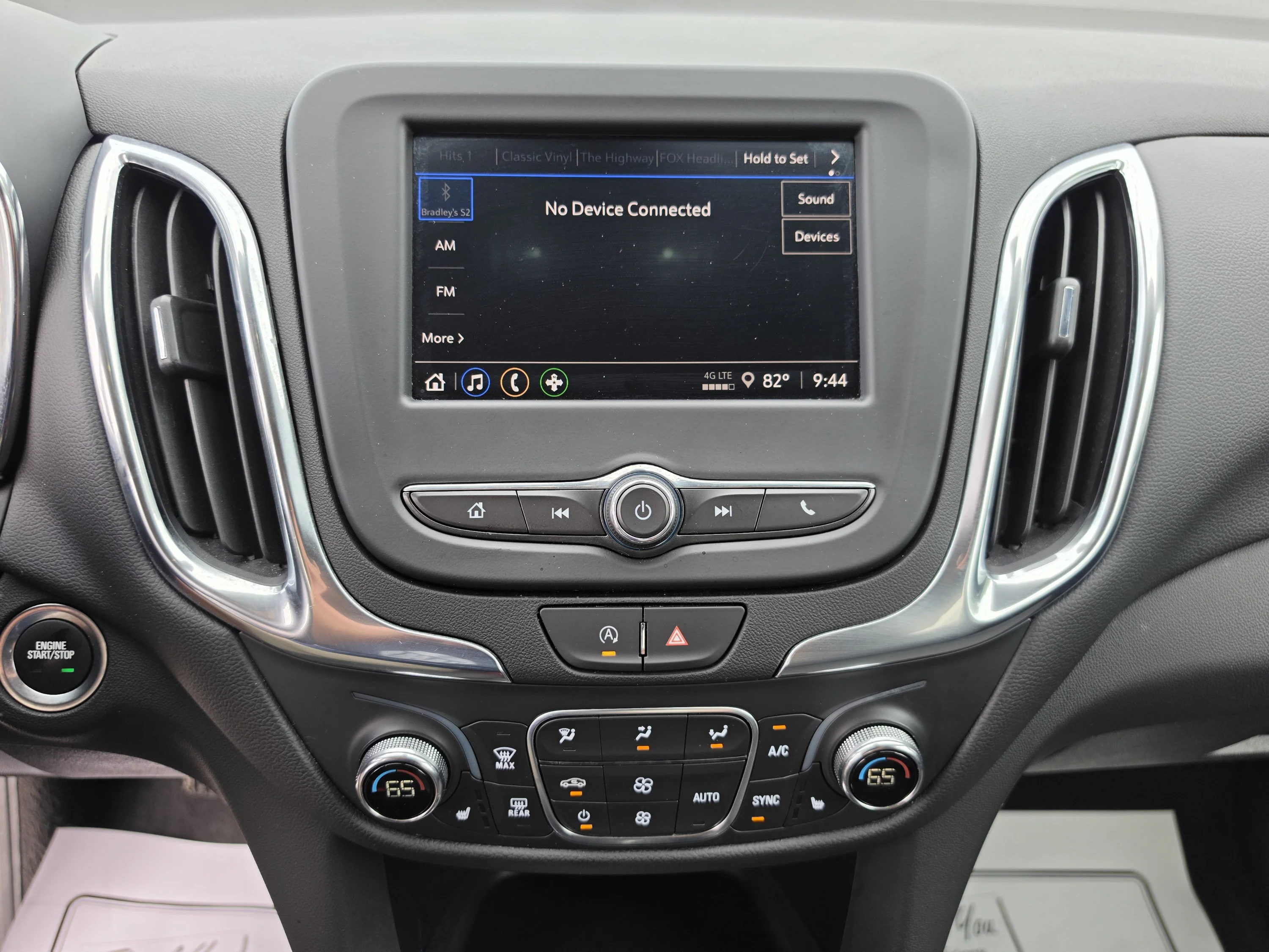Used 2024 Summit White Chevrolet LT image 24