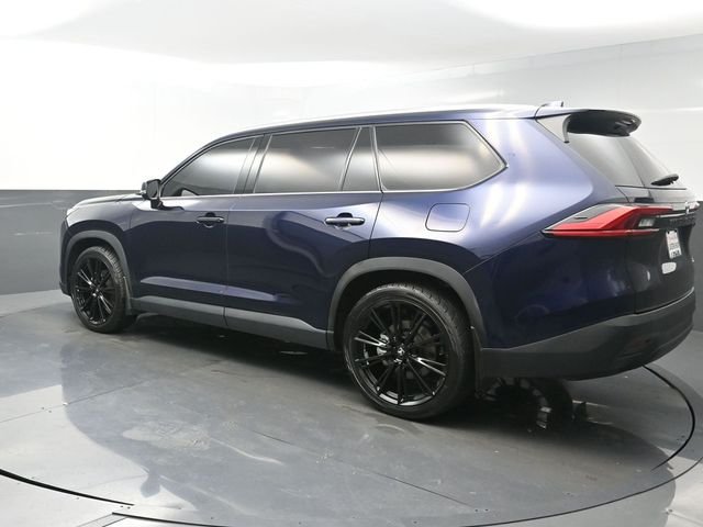 Used 2024  Toyota XLE image 5