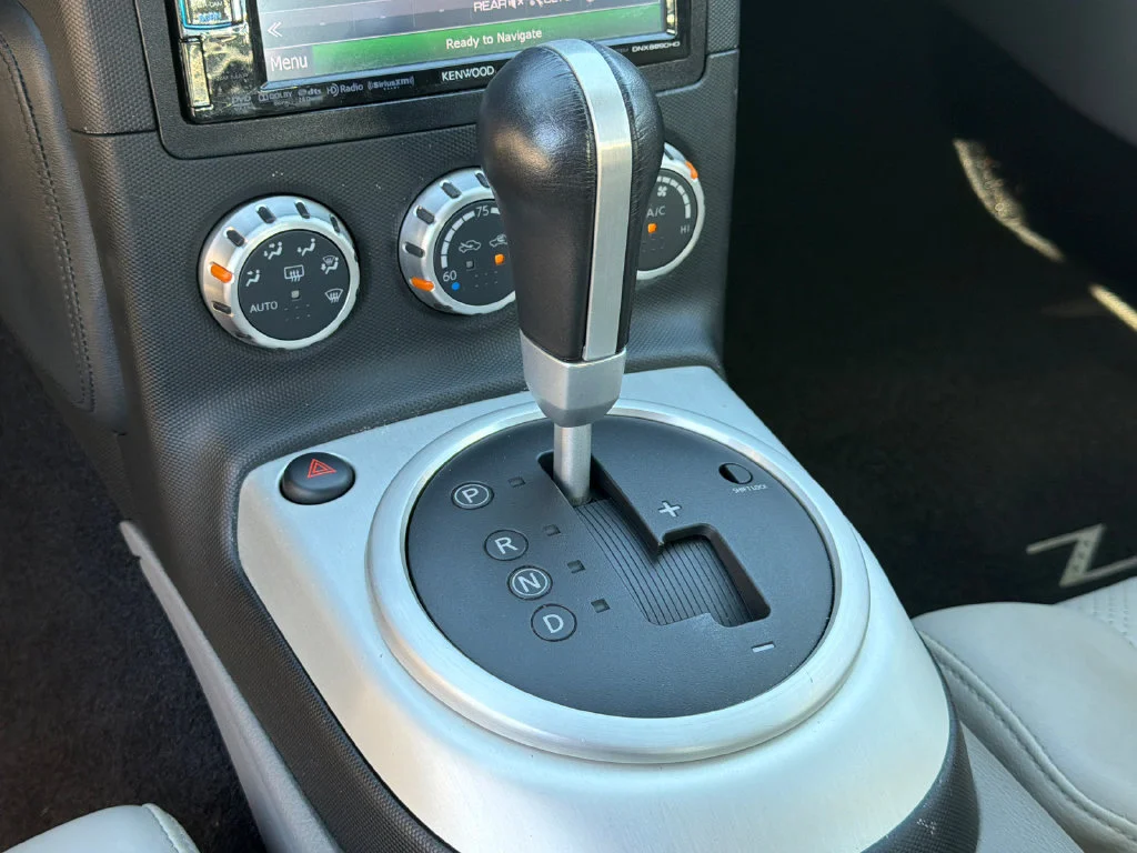 Used 2007 Blue Nissan Touring image 26