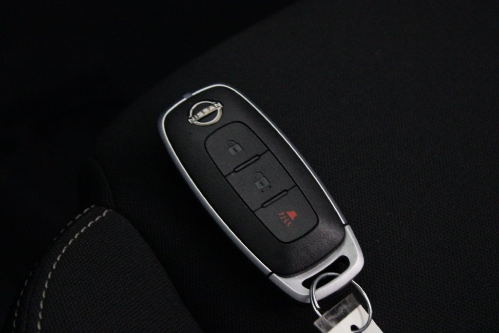 Used 2025 Red Nissan S image 27