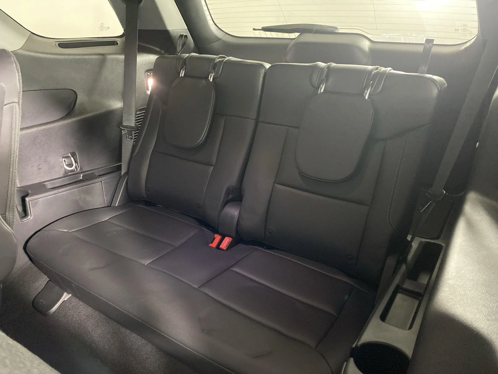 Used 2023 Jewel Red Metallic Tinted Clearcoat Ford XLT image 13