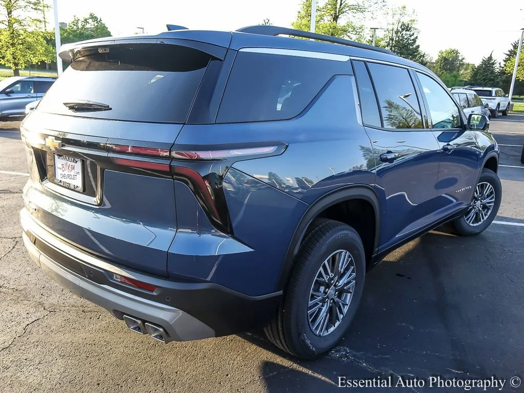2026 Chevrolet Traverse LT - Photo 9