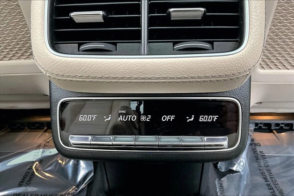 Used 2023  Mercedes-Benz GLS 450 image 36