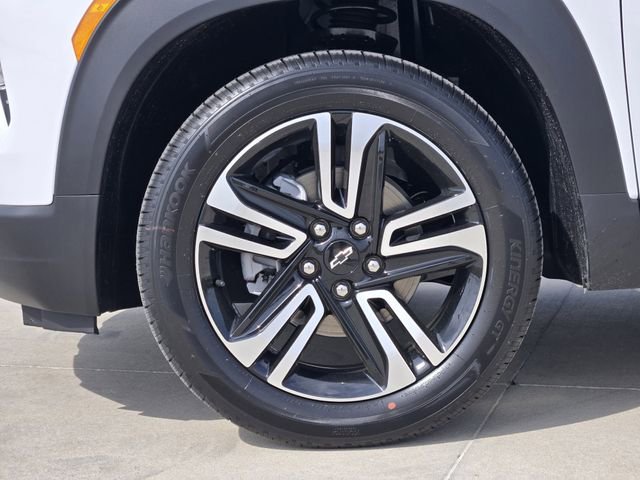 New 2026 Summit White Chevrolet LT image 8