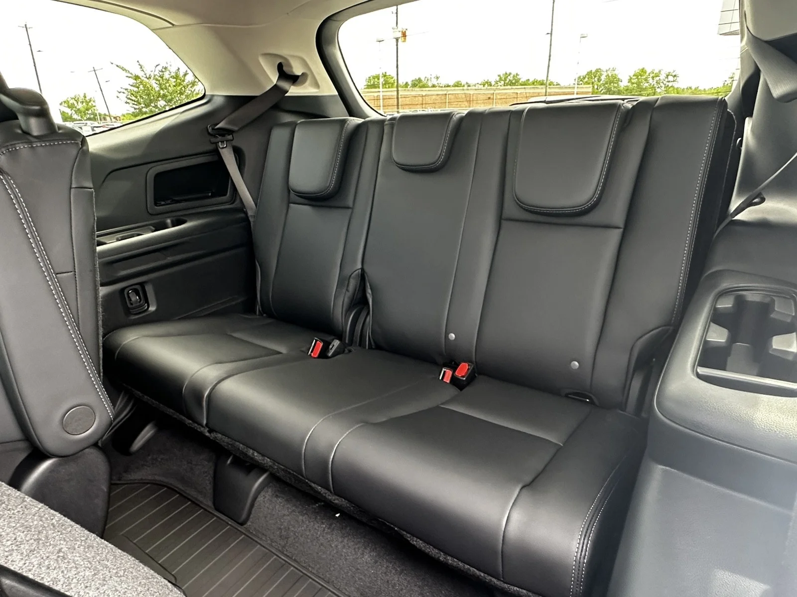 New 2026 SAPPHIRE BLUE PEARL Subaru Premium 7-Passenger image 10