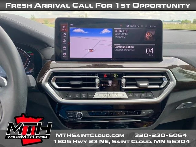Used 2024 White BMW xDrive30i image 12