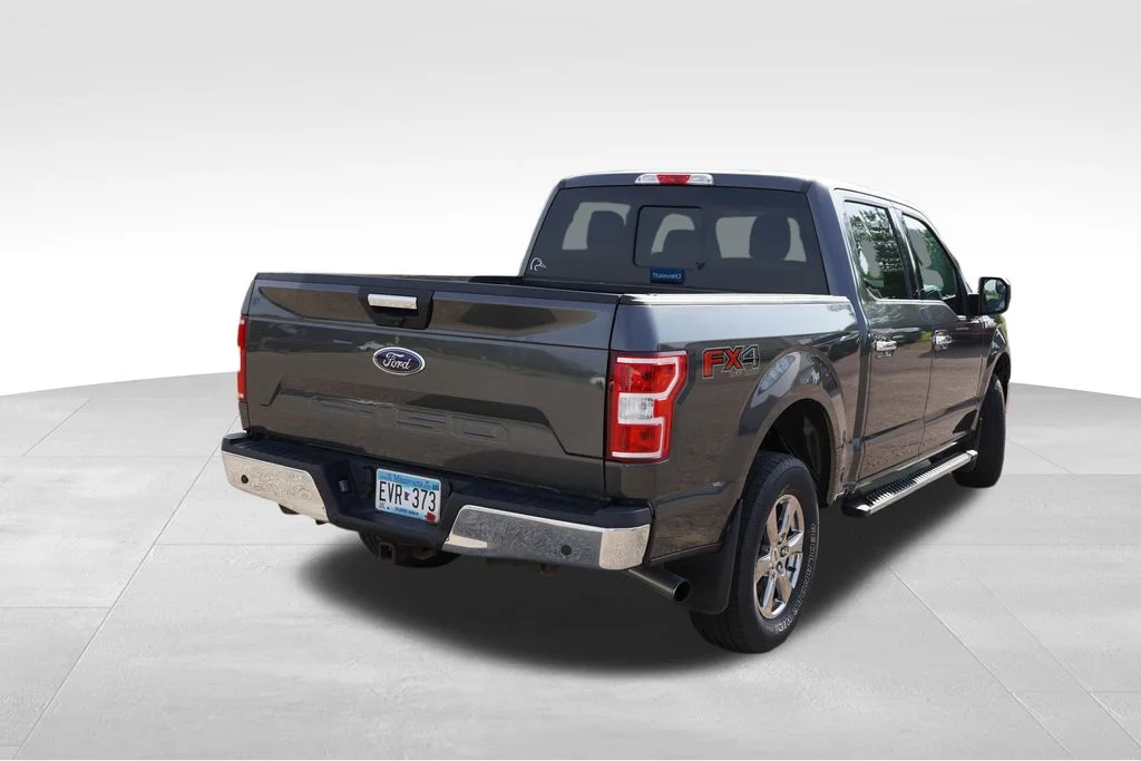 Used 2020 Magnetic Metallic Ford XLT image 3