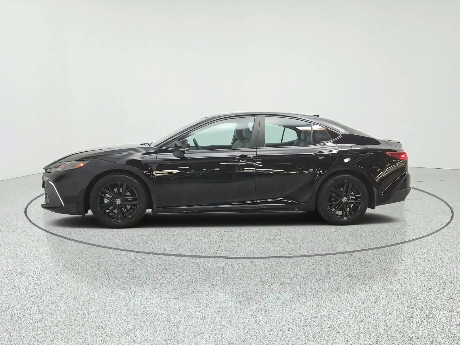 Used 2025 Midnight Black Metallic Toyota SE (Natl) image 8
