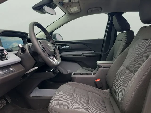 New 2027 Mosaic Black Metallic Chevrolet LT image 19