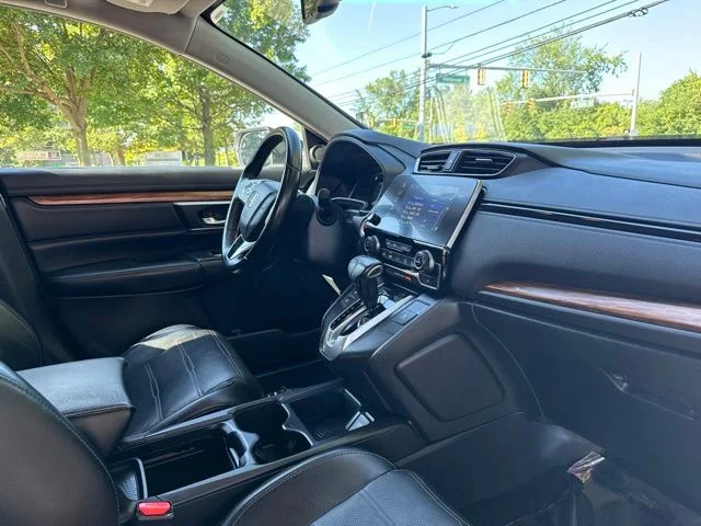 Used 2018 White Honda EX-L image 23