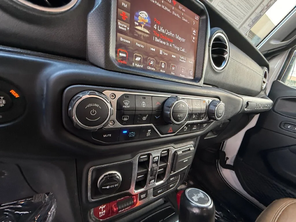 Used 2021 White Jeep Unlimited Rubicon 4xe image 23